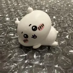 寝そべりちいかわ　インテリアミニフィギュア