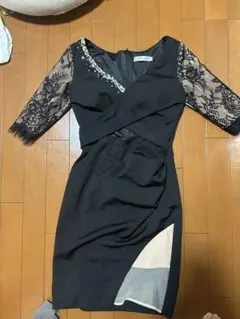 JEWELS ブラック タイトドレス レース袖