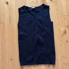 GU ノースリーブニット