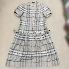 BURBERRY LONDON 半袖ワンピースペチコート・ベルト付き サイズ40のサムネイル