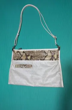 ペレ ボルサ 2ｗay バッグ パイソン柄希少デザイン