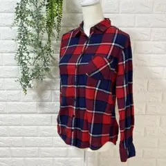 UNIQLO ユニクロ　Mサイズ　長袖　ネルシャツ　チェック柄　レッド系　重ね着