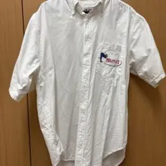 白シャツ