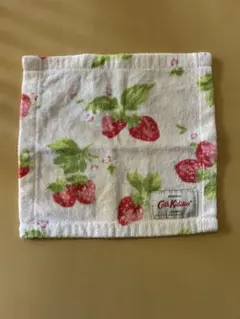 Cath Kidston いちご柄タオルハンカチ