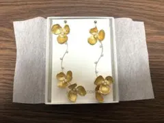 Item thumbnail for item be00a52a-c078-4e59-bd66-c772b21e9c04