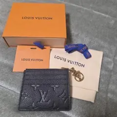 ルイヴィトン カードケース ポルト カルト・フローラ LVチャーム