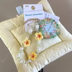 サンリオ　アベイル　ハローキティ　日焼けキティ　ストラップ