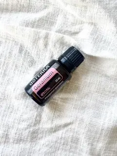 doTERRA Geranium ゼラニウム 15mL 残量8割中古doTERRA Geranium ゼラニウム 15mL - メルカリ