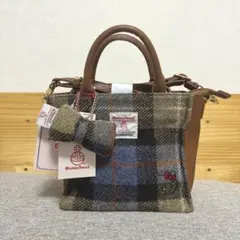 定価4070円　チェック柄　ショルダーバッグ　トートバック　キティちゃん　コラボ