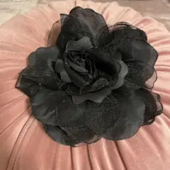 髪飾り　バレッタ　フラワー コサージュ ブラック 上品　ラメ　豪華