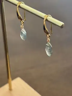 ラブラドライト ピアス