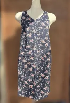 YUMIKATSURA エプロン　ユミカツラ　花柄　薔薇　紺　学童　保育園　給食