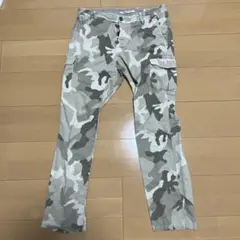G.T.A ジーティーアー TWISTED カモフラ柄 カーゴパンツ 迷彩 48のサムネイル