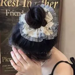 シュシュ 大きめ リボン チェック ガーリー　フリル 韓国 ヘアアクセ