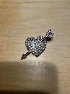 ブローチ　ハート