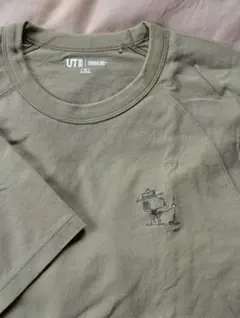 UNIQLO UT PEANUTS ビーグルスカウト Tシャツ カーキ