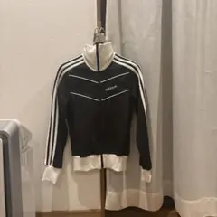 adidas トラックジャケット ブラック ホワイトのサムネイル