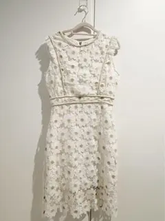 美品 Mサイズ 花柄レース ノースリーブドレス