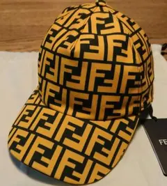 早い者勝ち 値下げ！ FENDI キャップ ユニセックス 楽天市場】FENDI フェンディ べーズボールキャップ FXQ768 AIJN
