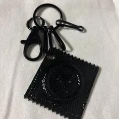 YOIKADAKADA コンドームキーホルダー ブラック