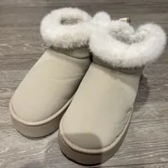 SHEIN リボン付きベージュムートンブーツ