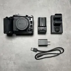 SONY a6400 本体 + SmallRigケージ付のサムネイル