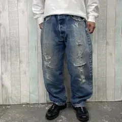 ディーゼル　デニムパンツ　イタリア製　ダメージ　色落ち