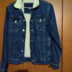 ボア裏地付き デニムジャケット Mサイズ