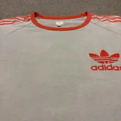苺*様 90s 00s ビンテージadidas アディダストレフォイル Tシャツ