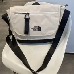 韓国THE NORTH FACE メッセンジャーバッグ