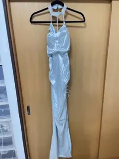 お値下げ中 シルバー サテン ロングドレス ビジュー付き キャバドレス