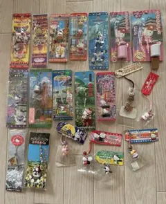 2909ハローキティ✖️お菓子 &調味料ストラップ 2909ハローキティ✖️お菓子 &調味料ストラップ - メルカリ