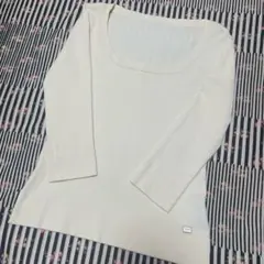 美品 FOXEY フォクシー ロゴプレート ニット カットソー 7分袖 38のサムネイル