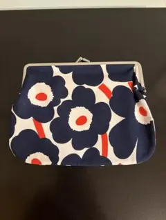 マリメッコ　がま口ポーチ