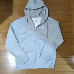 Nike グレー ジップアップパーカー