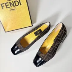 美品 FENDI フェンディ ズッカ柄 スクエアトゥ パンプス レザー 38のサムネイル