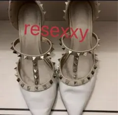 resexy スタッズ付きホワイトハイヒール