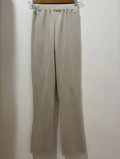 ハニーズ Sサイズ　ボトムス　総ゴムベージュパンツ　　ポケット付き