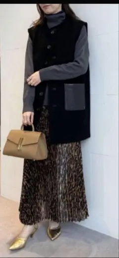 2026年最新】シープ クルーネックジレの人気アイテム - メルカリ