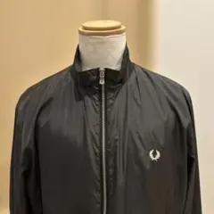 Fred Perry ブラック ナイロンジャケット FRED PERRY（フレッドペリー） ナイロンジャケット RAGLAN SLEEVE