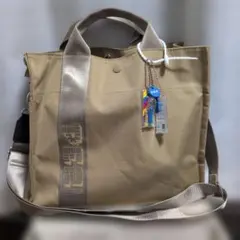 イアパピヨネ　ペッツ 　撥水　ショルダ 一付きトートバッグのサムネイル
