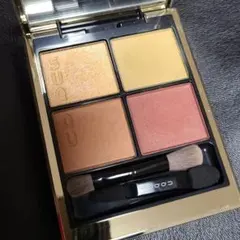 スック　SUQQU シグニチャーカラーアイズ 106　冴樹 アイシャドウ