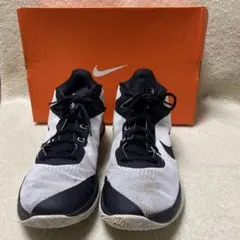 zoom スニーカー