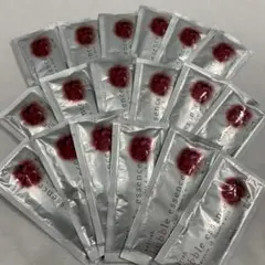 入浴剤まとめ売りウテナバブルエッセンス　18袋のサムネイル