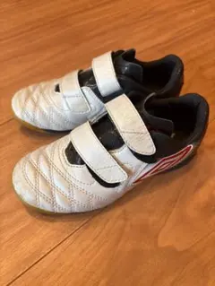 umbro インドアサッカーシューズ 18cm