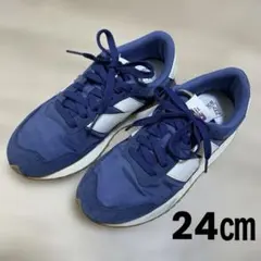 Item thumbnail for item 25809c6f-220c-4a79-883a-617d22b38493