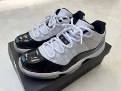 美品 NIKE エアジョーダン11 LOW コンコルド
