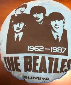 レア‼️モノのジャンク品  THE BEATLES  クッションのノベルティ