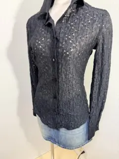 EMPORIO ARMANI（エンポリオ アルマーニ）の総レースシャツのサムネイル