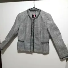 【美品】23区 ノーカラージャケット 40 グレー系